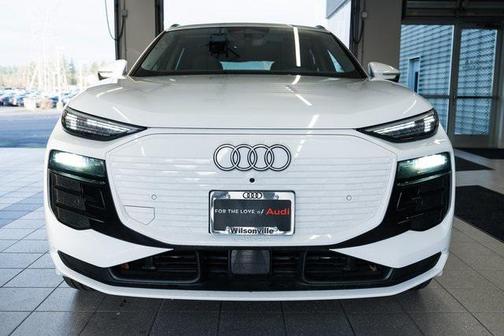 2025 Audi Q6 e-tron Premium Plus quattro