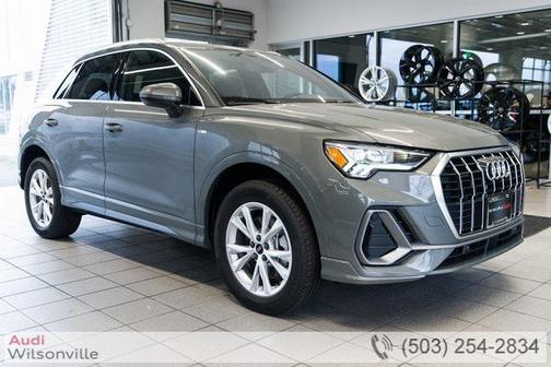 2025 Audi Q3 Premium 45 TFSI S line quattro Tiptronic