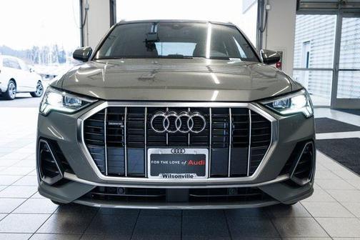 2025 Audi Q3 Premium 45 TFSI S line quattro Tiptronic