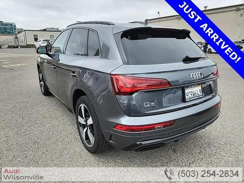 2022 Audi Q5 45 S line Premium Plus