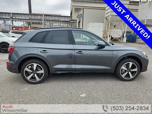 2022 Audi Q5 45 S line Premium Plus