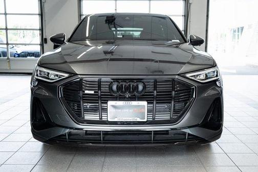 2023 Audi e-tron Sportback S line Premium