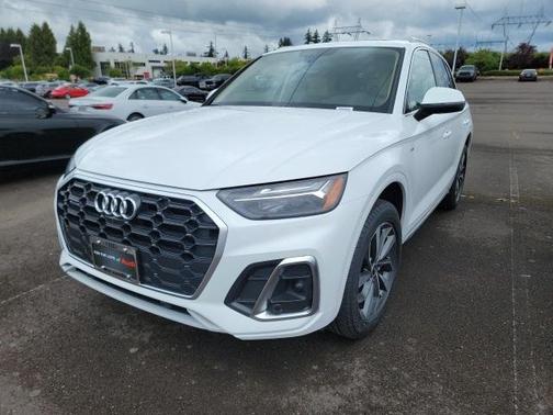 2024 Audi Q5 45 S line Premium Plus
