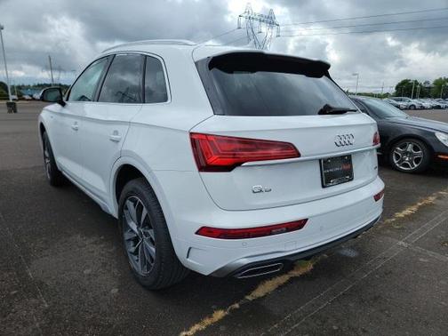 2024 Audi Q5 45 S line Premium Plus
