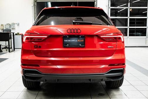 2024 Audi Q3 45 S line Premium Plus