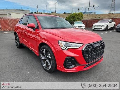 2024 Audi Q3 45 S line Premium Plus