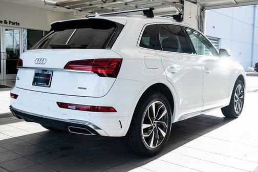 2022 Audi Q5 45 S line Premium Plus