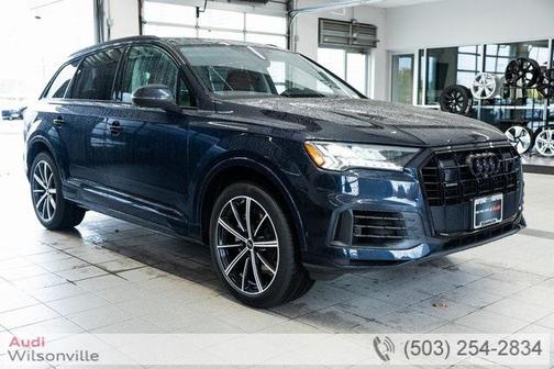 2023 Audi Q7 55 Premium Plus