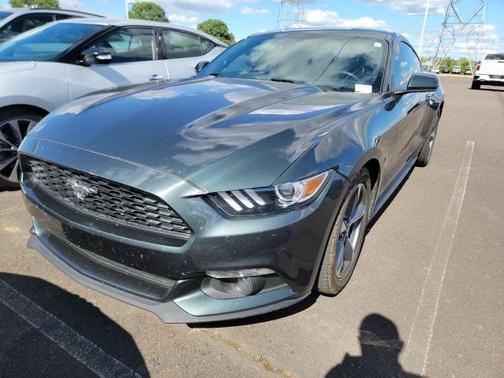 2016 Ford Mustang V6