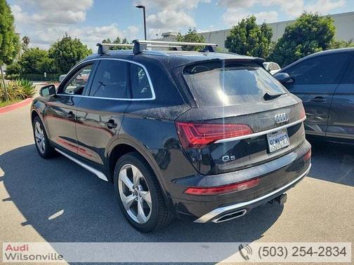 2022 Audi Q5 45 S line Premium Plus