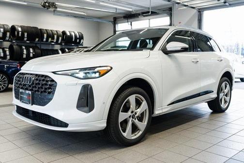 2025 Audi Q5 Premium Plus