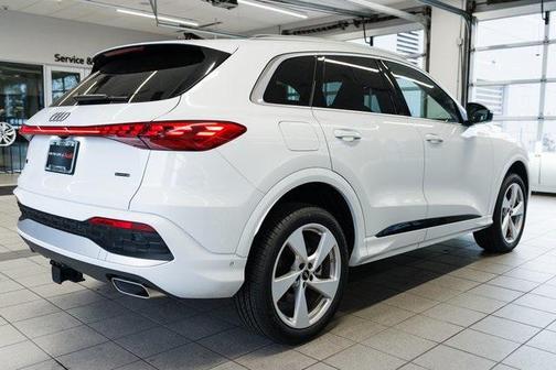 2025 Audi Q5 Premium Plus