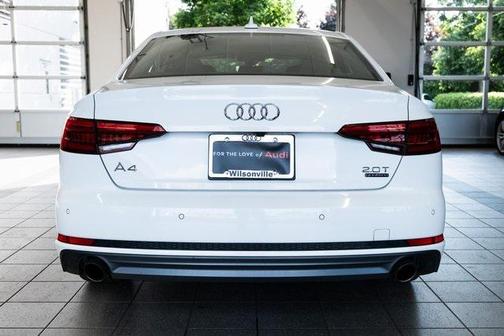 2017 Audi A4 2.0T Prestige