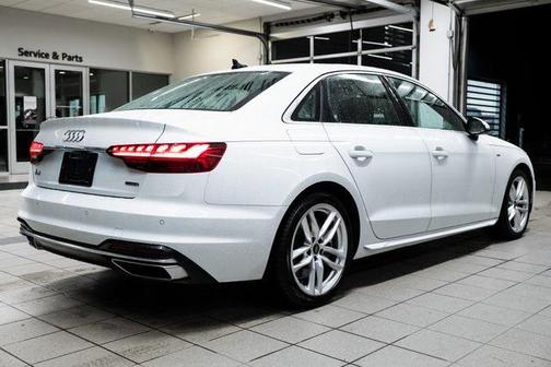 2023 Audi A4 45 S line Premium Plus