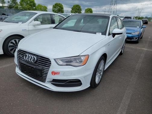 2016 Audi A3 e-tron 1.4T Premium