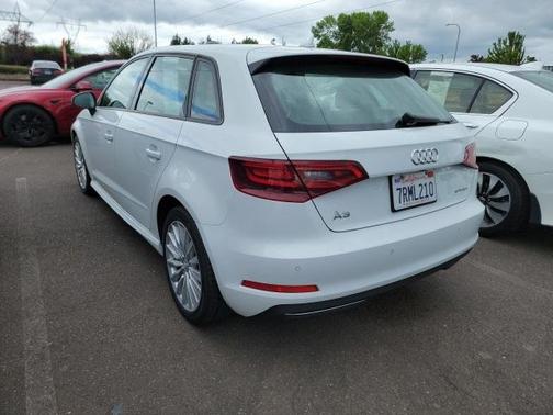 2016 Audi A3 e-tron 1.4T Premium