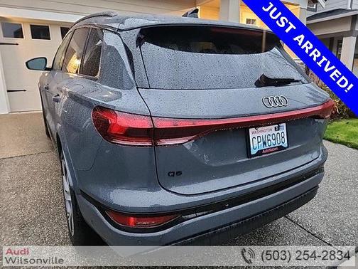 2025 Audi Q6 e-tron Premium Plus quattro