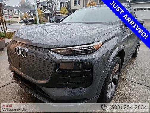 2025 Audi Q6 e-tron Premium Plus quattro