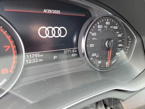 2023 Audi Q5 40 Premium