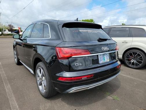 2023 Audi Q5 40 Premium