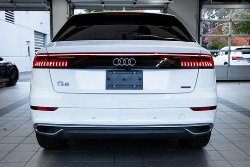 2022 Audi Q8 55 Premium Plus