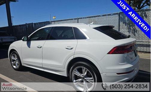 2022 Audi Q8 55 Premium Plus