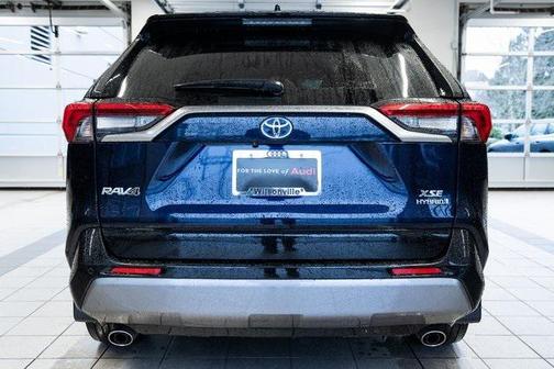 2019 Toyota RAV4 Hybrid SE