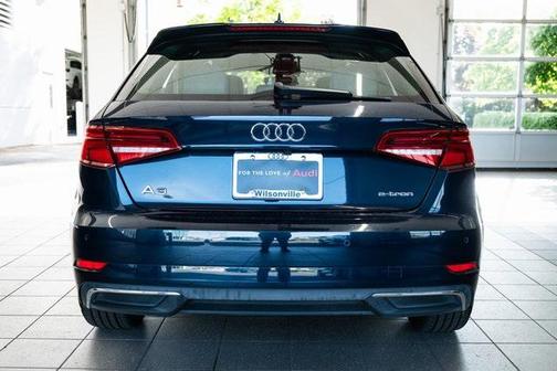 2017 Audi A3 e-tron 1.4T Tech Premium Plus