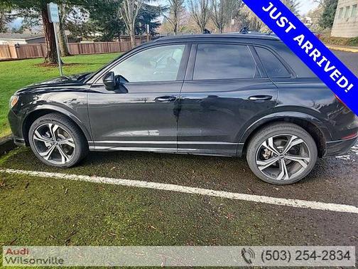 2023 Audi Q3 45 S line Premium Plus