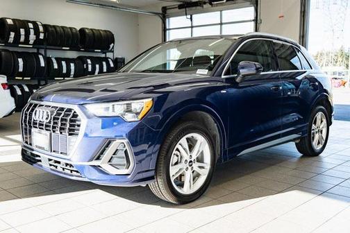 2022 Audi Q3 45 S line Premium