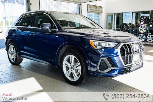 2022 Audi Q3 45 S line Premium
