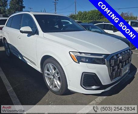 2025 Audi Q7 55 Premium Plus
