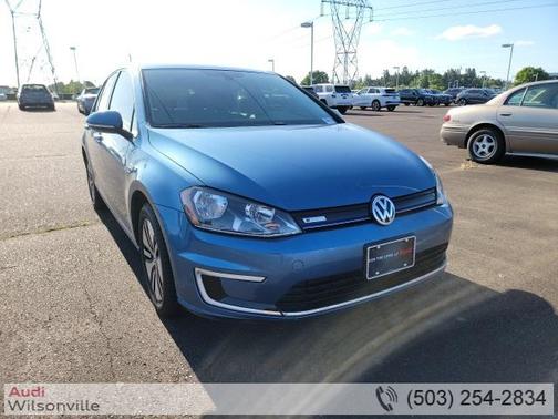 2016 Volkswagen e-Golf SE