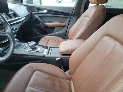 2020 Audi Q5 45 Premium Plus