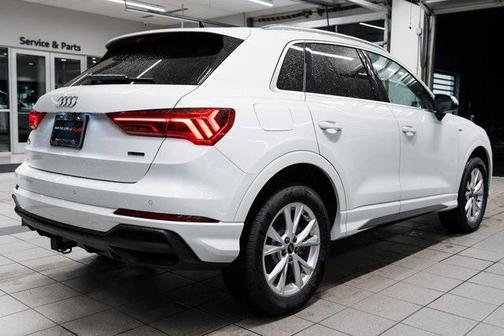 2025 Audi Q3 Premium 45 TFSI S line quattro Tiptronic