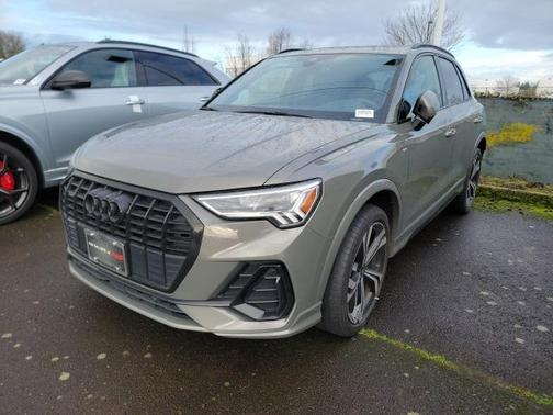2023 Audi Q3 45 S line Premium Plus