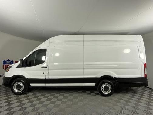 2022 Ford Transit-350 Base