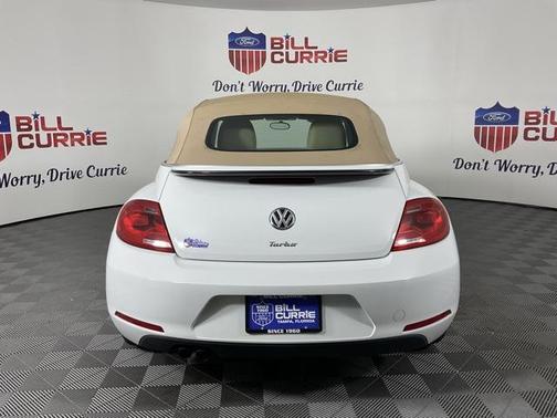 2015 Volkswagen Beetle Auto 1.8T w/Tech