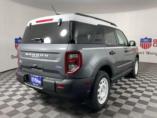 CARBONIZED GRAY METALLIC 2026 Ford Bronco Sport Heritage