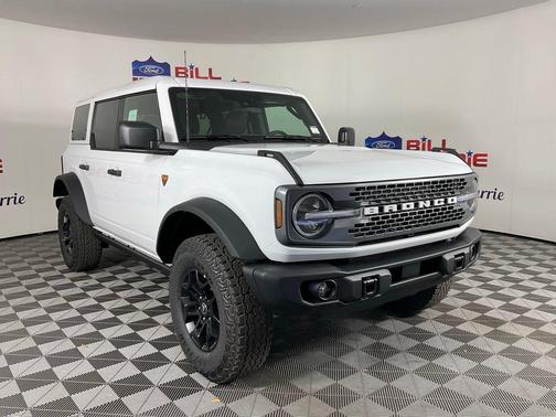 OXFORD WHITE 2026 Ford Bronco Badlands