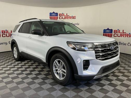 Space White Metallic 2026 Ford Explorer Active