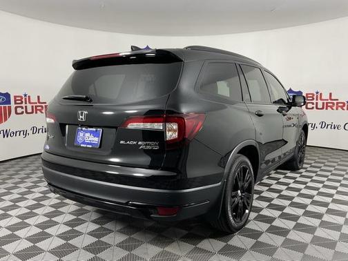 2022 Honda Pilot AWD Black Edition