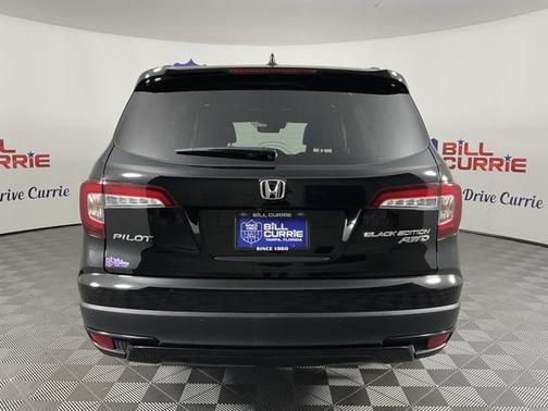 2022 Honda Pilot AWD Black Edition