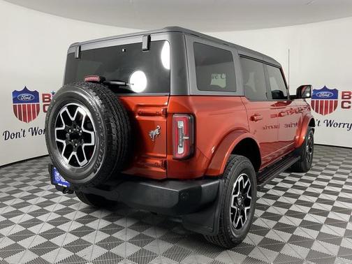 2023 Ford Bronco Outer Banks