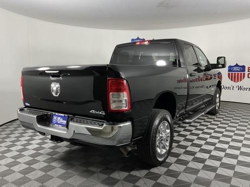 2023 RAM 2500 Big Horn Crew Cab 4x4 6'4' Box
