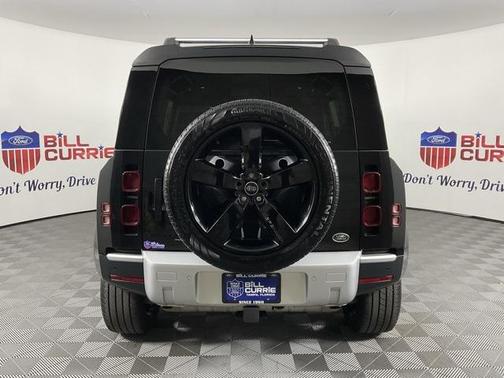 2022 Land Rover Defender 110 SE