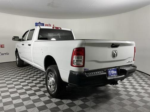 2022 RAM 3500 Tradesman Crew Cab 4x4 8' Box