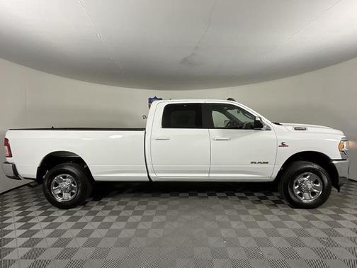 2022 RAM 3500 Big Horn Crew Cab 4x4 8' Box