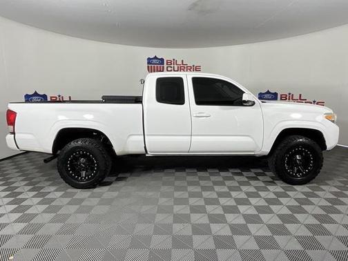 2016 Toyota Tacoma SR