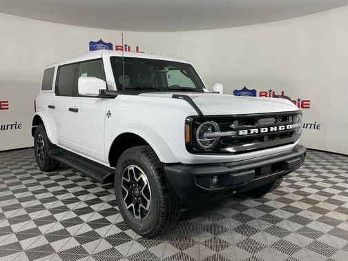 Oxford White 2026 Ford Bronco Outer Banks